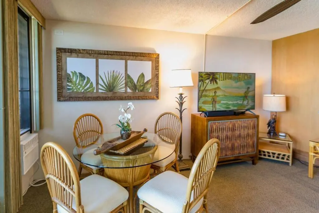 Kaleialoha 413- Remodeled Top Floor And Direct Oceanfront Views Kahana Daire