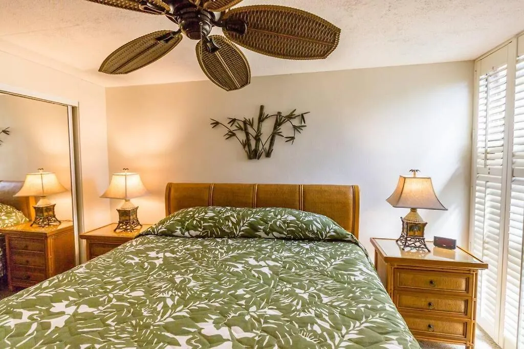Kaleialoha 413- Remodeled Top Floor And Direct Oceanfront Views Kahana Daire