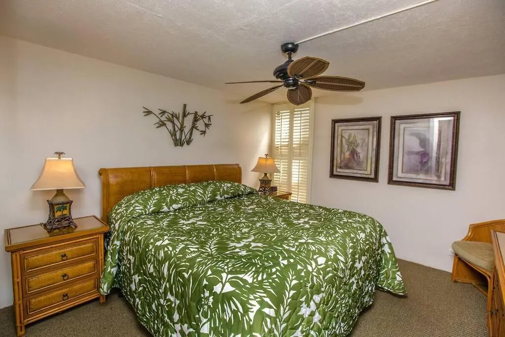 Kaleialoha 413- Remodeled Top Floor And Direct Oceanfront Views Kahana Apartment