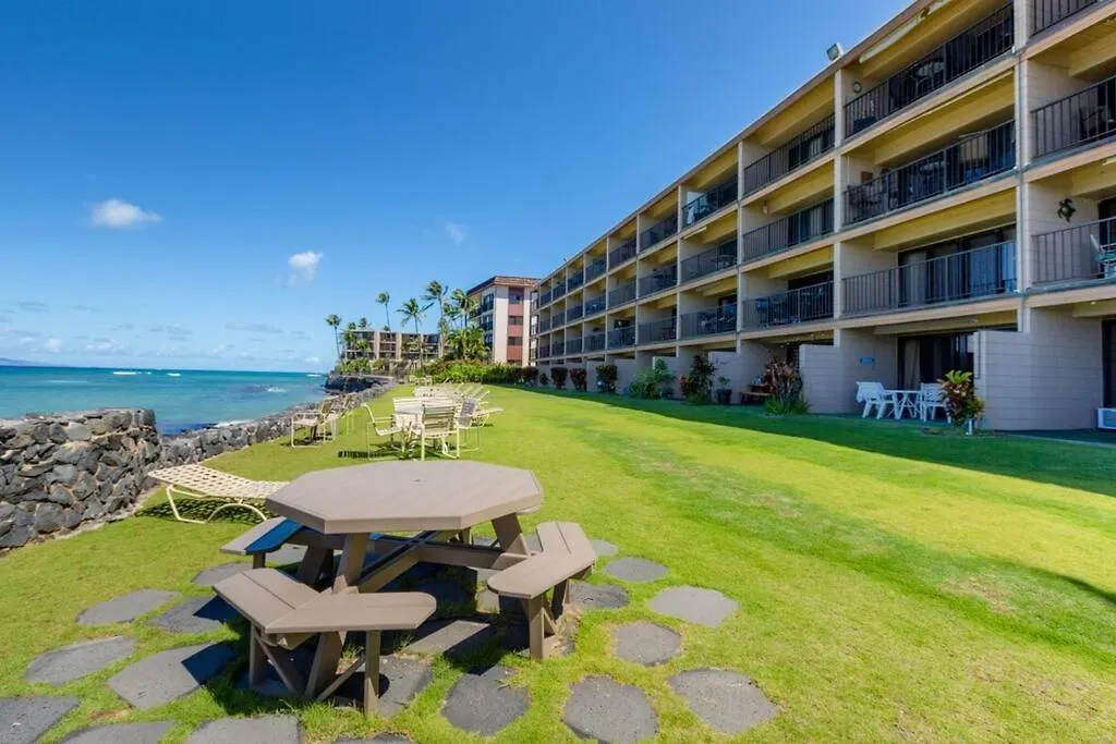 Apartment Kaleialoha 413- Remodeled Top Floor And Direct Oceanfront Views Kahana United States