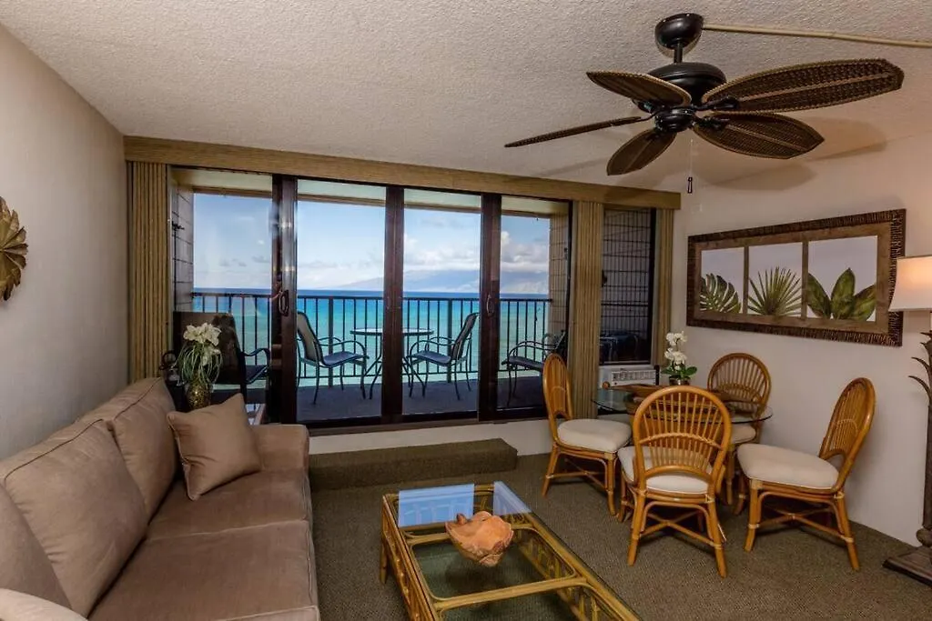Kaleialoha 413- Remodeled Top Floor And Direct Oceanfront Views Kahana
