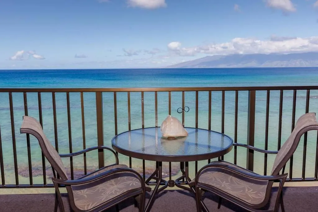 Kaleialoha 413- Remodeled Top Floor And Direct Oceanfront Views Kahana